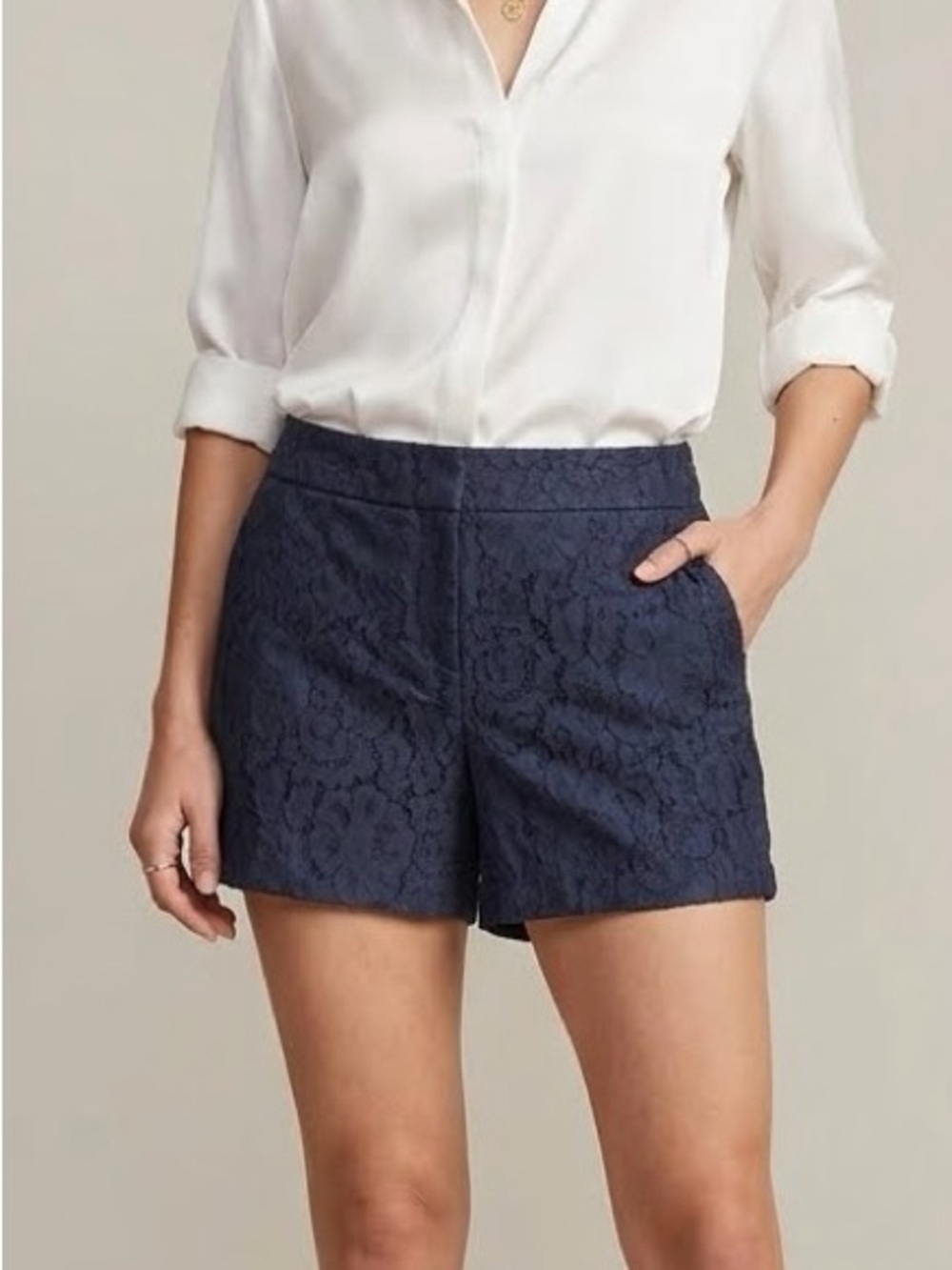 Saint Tropez Navy Blue Floral Lace Shorts Low rise Sz 2